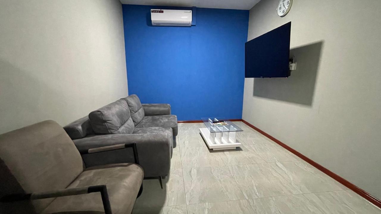 Pavema Apartments パラマリボ エクステリア 写真
