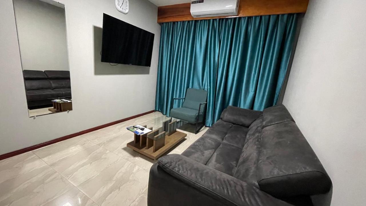 Pavema Apartments パラマリボ エクステリア 写真