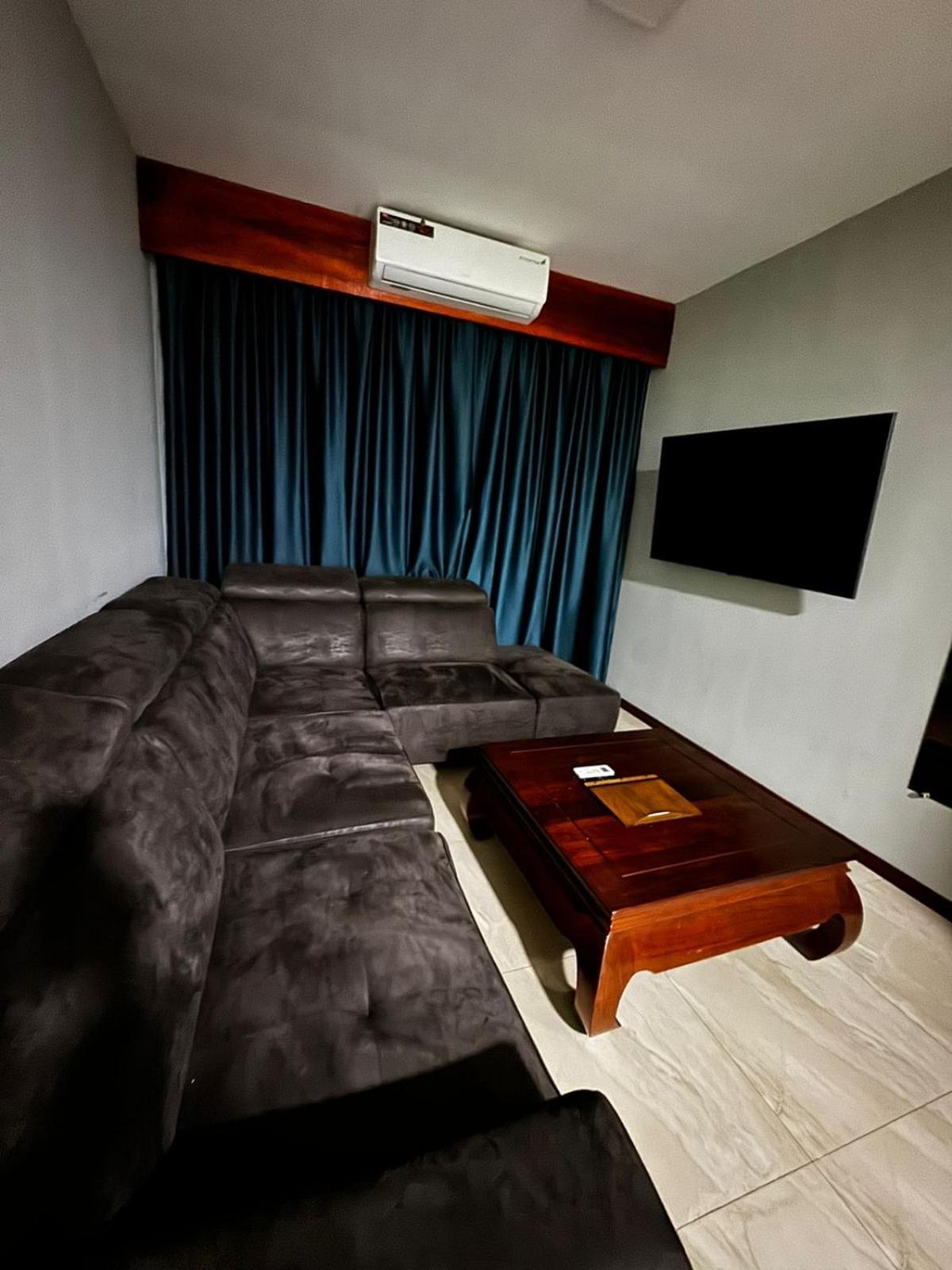 Pavema Apartments パラマリボ エクステリア 写真